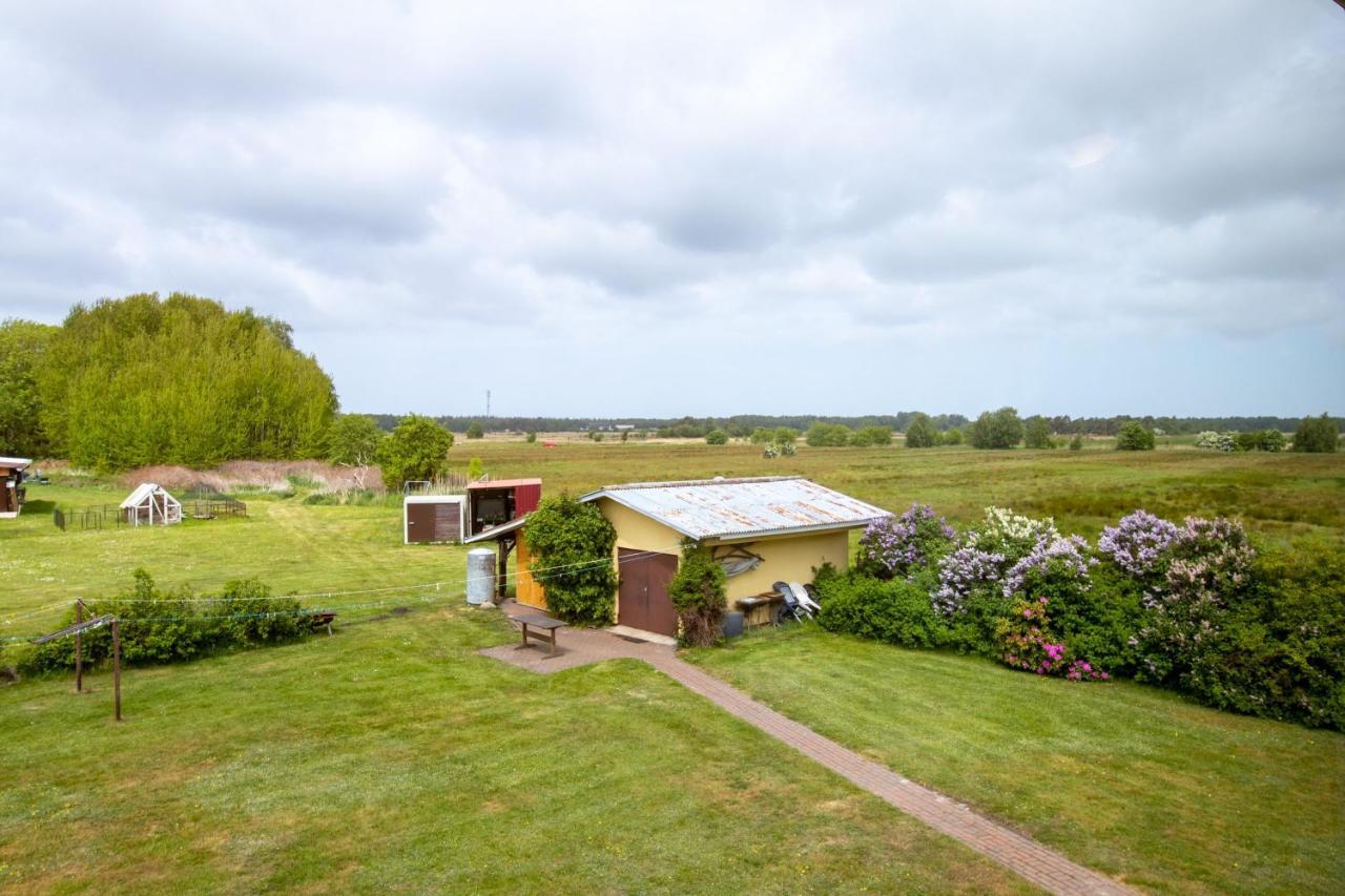 Urlaubs-Appartement Am Dorfrand Wieck Exterior foto