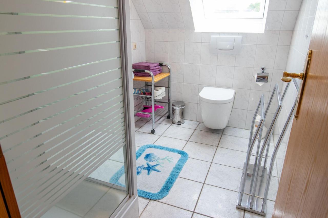 Urlaubs-Appartement Am Dorfrand Wieck Exterior foto